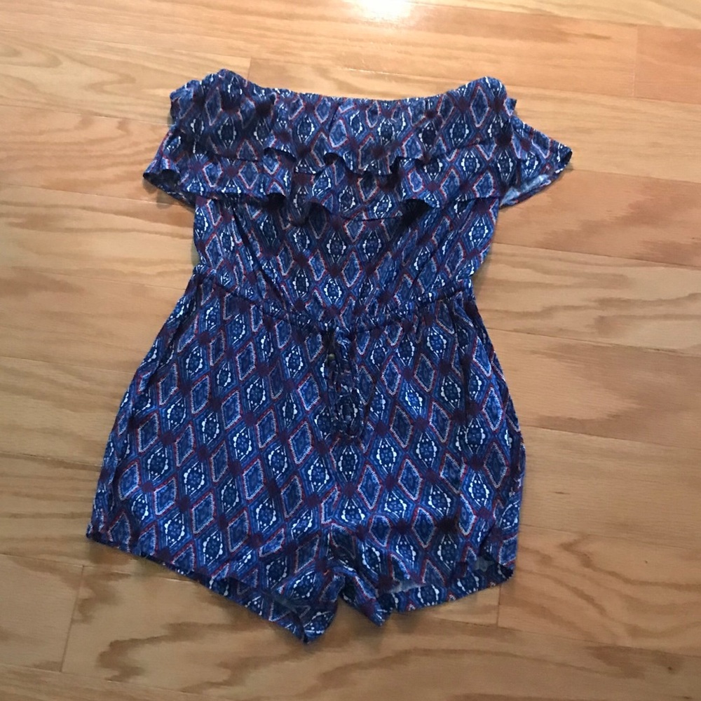 NWT Aeropostale strapless ruffle romper
